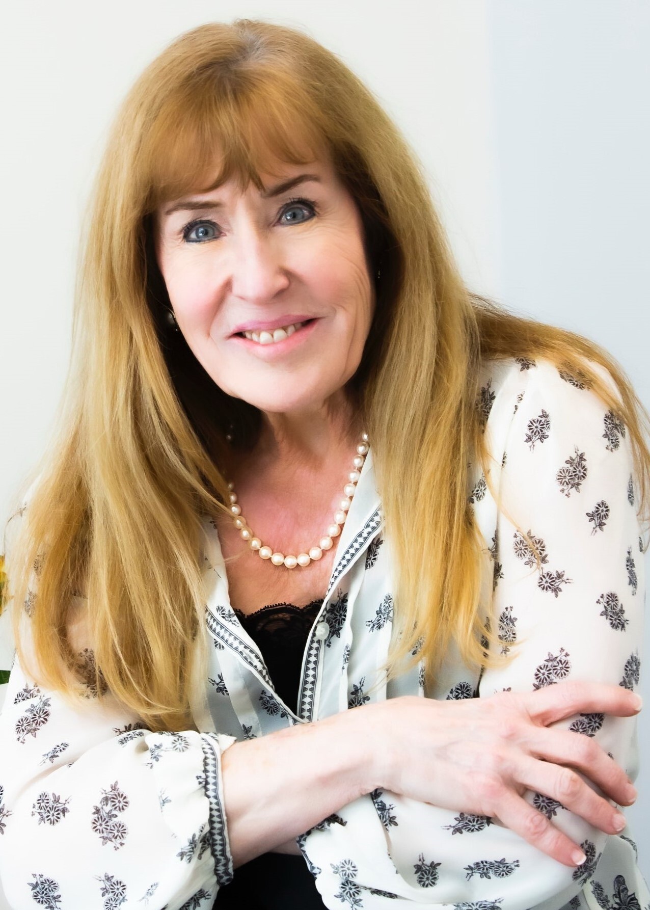 Susan head shot 2024 cropped